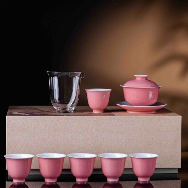 “Rouge Pink” Color‑Glazed Gaiwan Tea Set — Jingdezhen Craftsmanship.